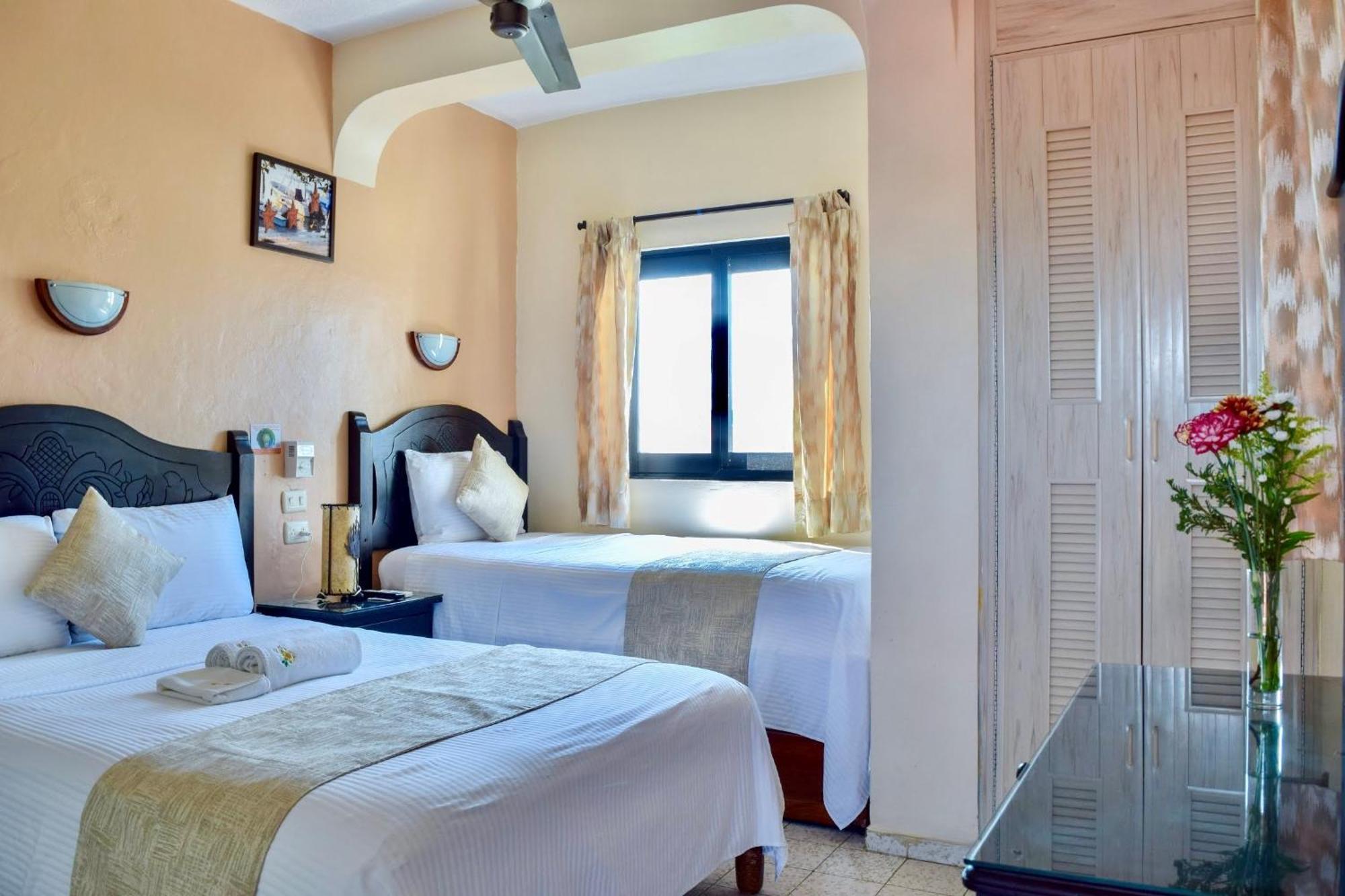 Hotel Bucaneros Isla Mujeres Dış mekan fotoğraf