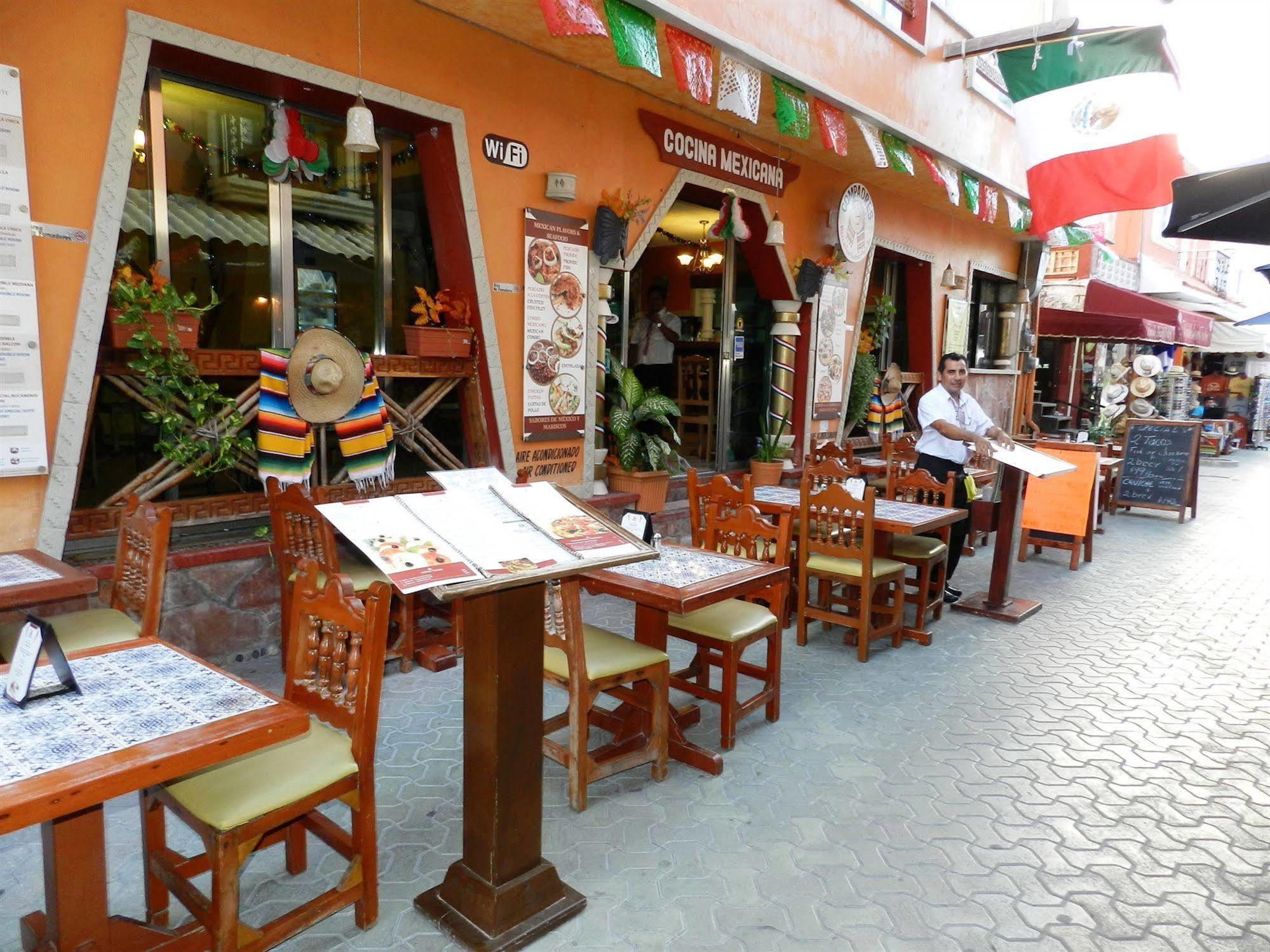 Hotel Bucaneros Isla Mujeres Dış mekan fotoğraf